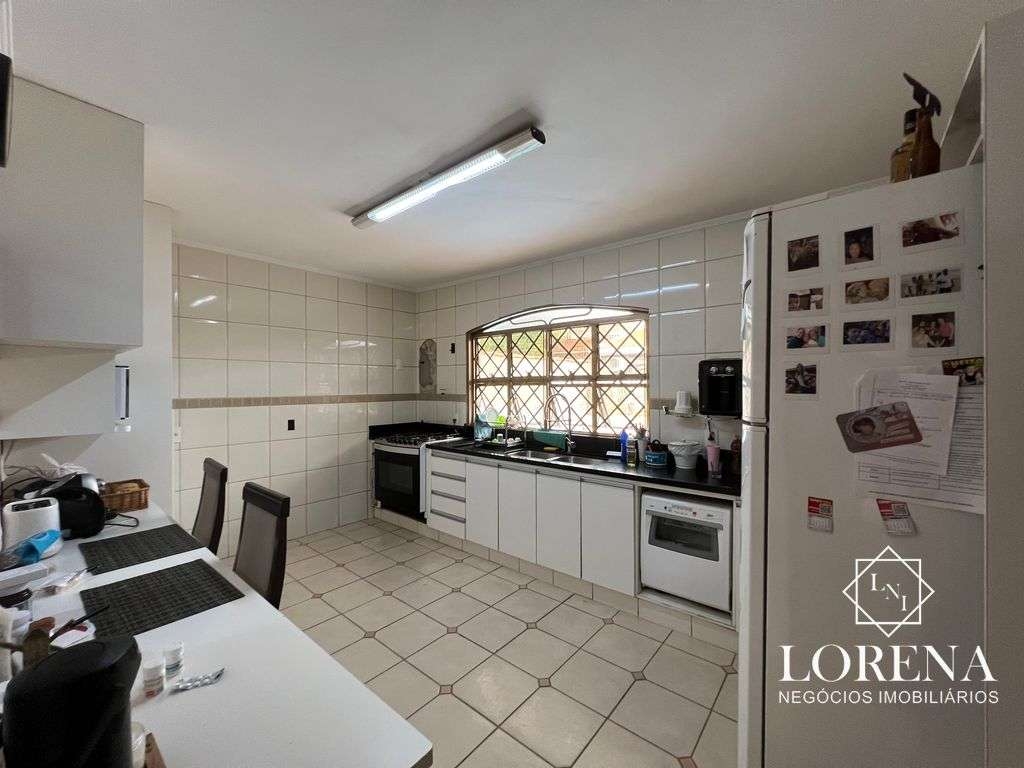 Sobrado com 5 quartos à venda, 330m² — foto 15 de 31