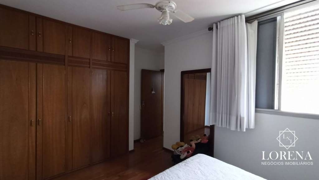 Apartamento com 4 quartos à venda, 230m² — foto 19 de 31