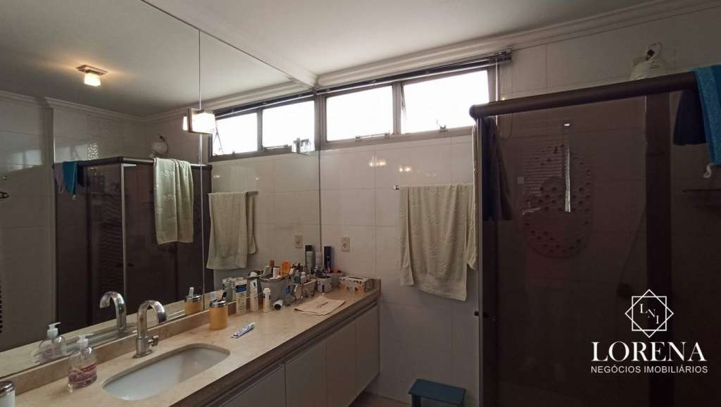Apartamento com 4 quartos à venda, 230m² — foto 15 de 31