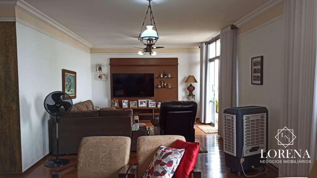Apartamento com 4 quartos à venda, 230m² — foto 3 de 31