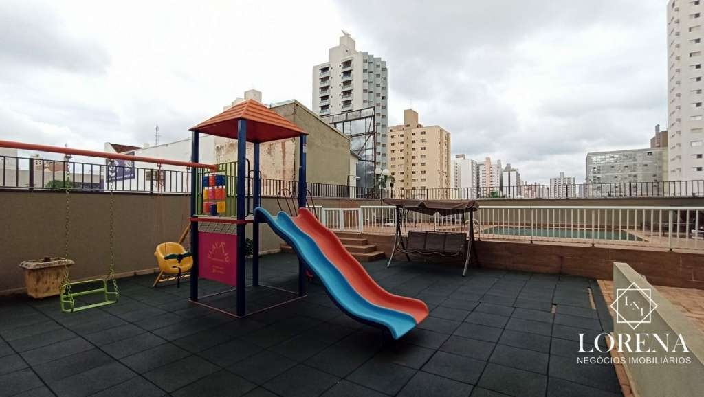Apartamento com 4 quartos à venda, 230m² — foto 24 de 31