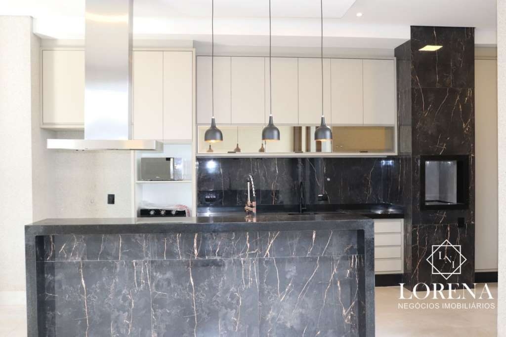 Casa de Condomínio com 3 quartos à venda, 220m² — foto 8 de 31