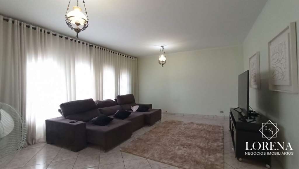 Casa com 4 quartos à venda, 300m² — foto 9 de 32