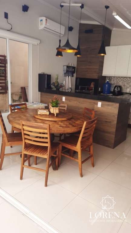 Casa de Condomínio com 3 quartos à venda, 120m² — foto 2 de 30