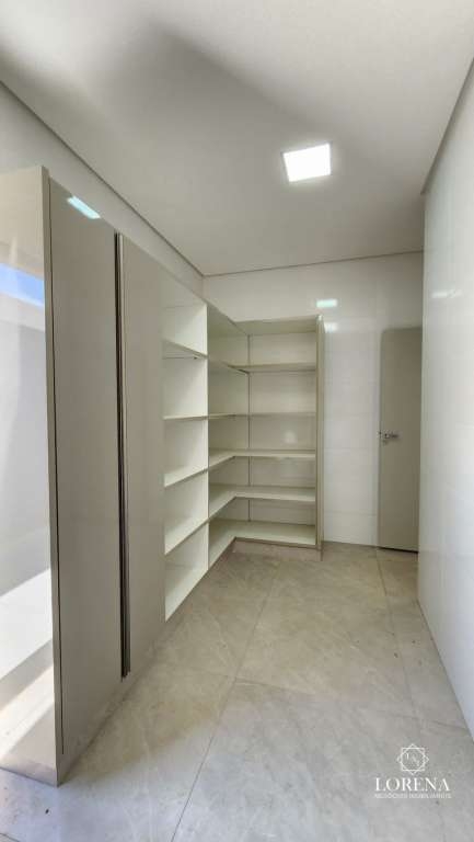 Casa de Condomínio com 3 quartos à venda, 219m² — foto 27 de 30