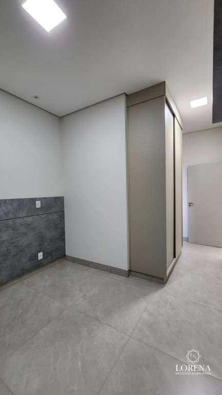 Casa de Condomínio com 3 quartos à venda, 219m² — foto 29 de 30