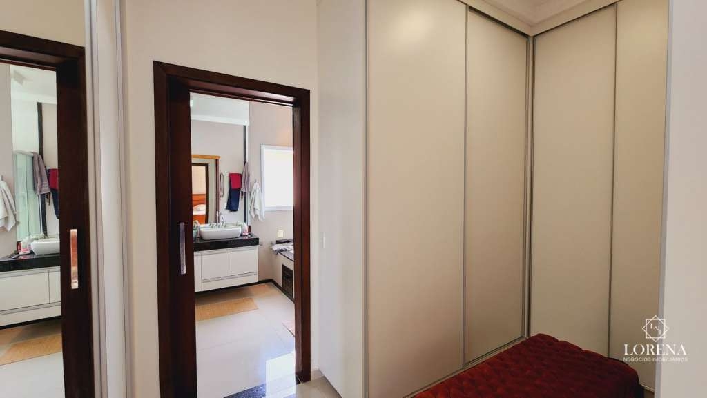 Sobrado com 4 quartos à venda, 342m² — foto 15 de 31