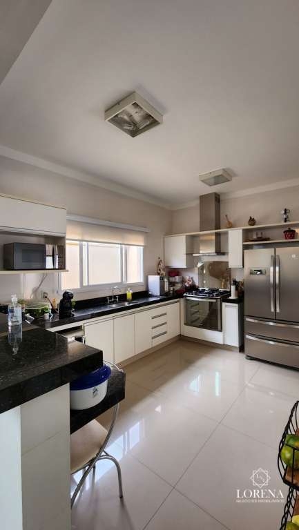 Sobrado com 4 quartos à venda, 342m² — foto 24 de 31