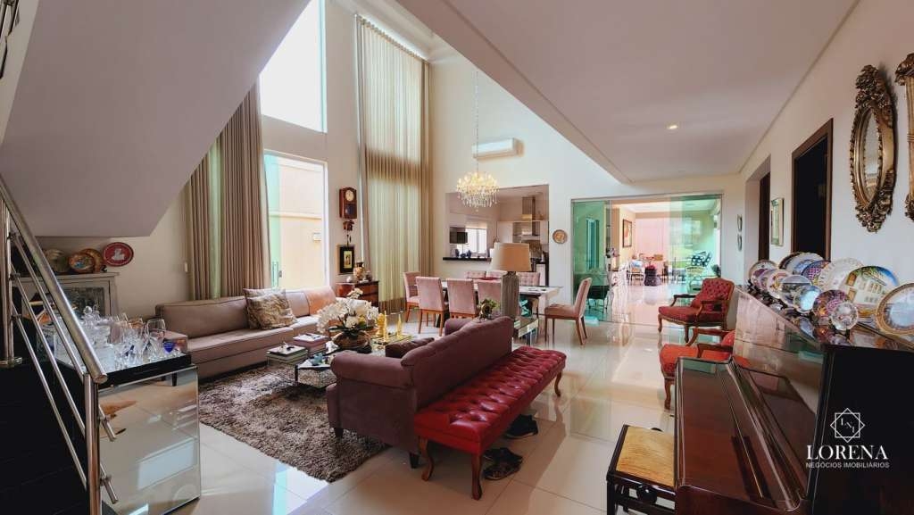 Sobrado com 4 quartos à venda, 342m² — foto 3 de 31