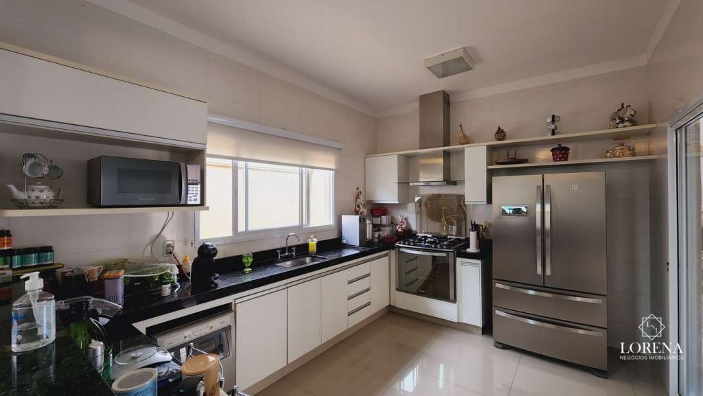 Sobrado com 4 quartos à venda, 342m² — foto 8 de 31
