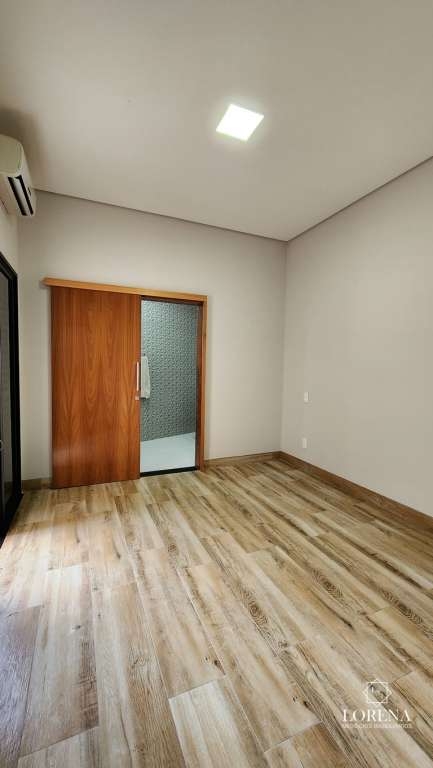 Casa com 3 quartos à venda, 264m² — foto 30 de 31