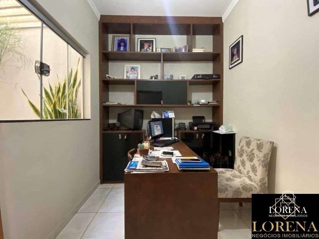 Casa com 3 quartos à venda, 180m² — foto 14 de 26