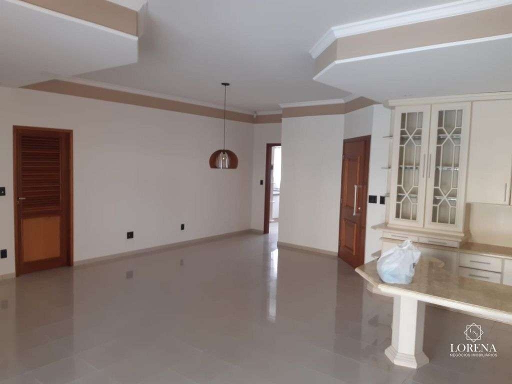 Casa com 3 quartos à venda, 250m² — foto 30 de 50