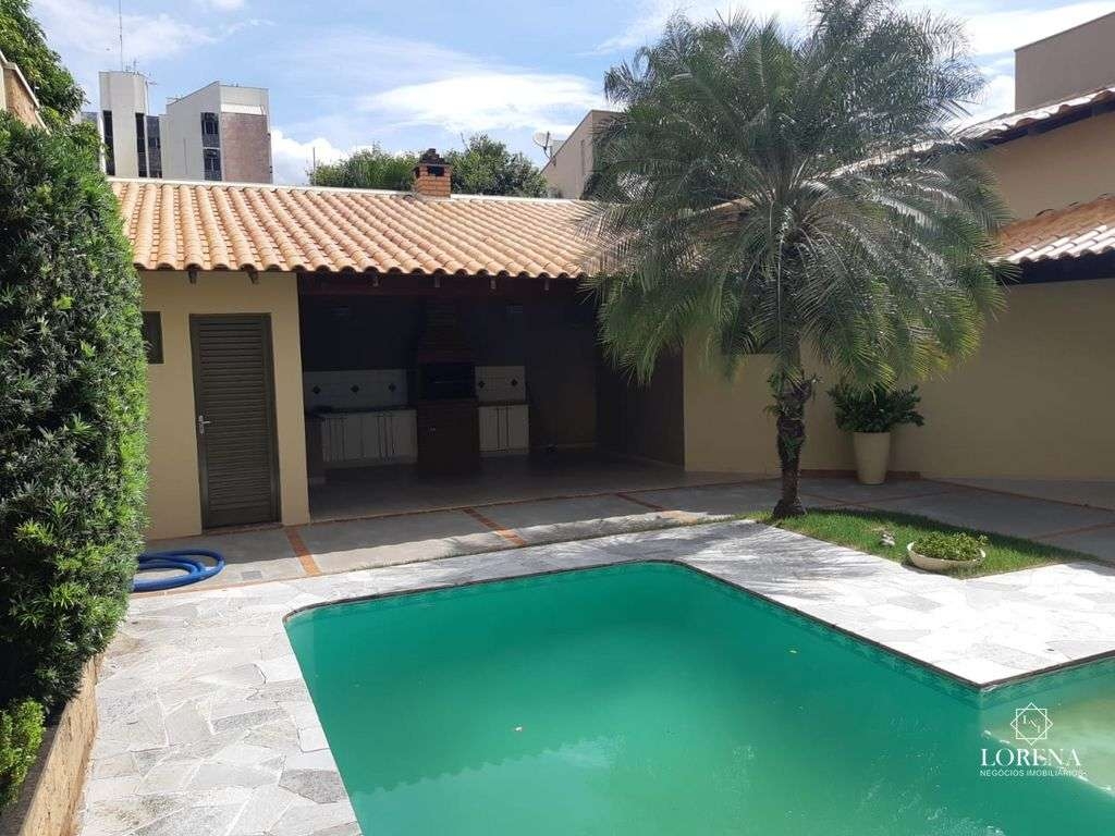 Casa com 3 quartos à venda, 250m² — foto 18 de 50