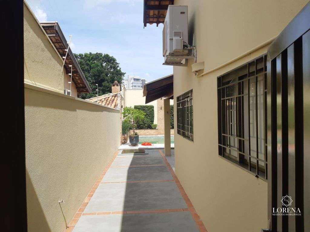Casa com 3 quartos à venda, 250m² — foto 4 de 50