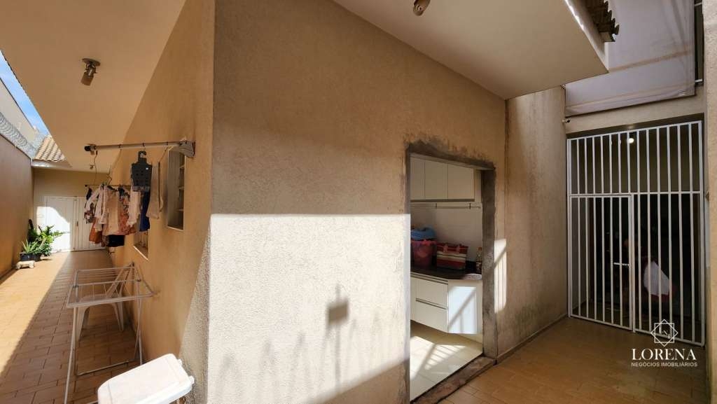 Casa com 4 quartos à venda, 215m² — foto 13 de 30