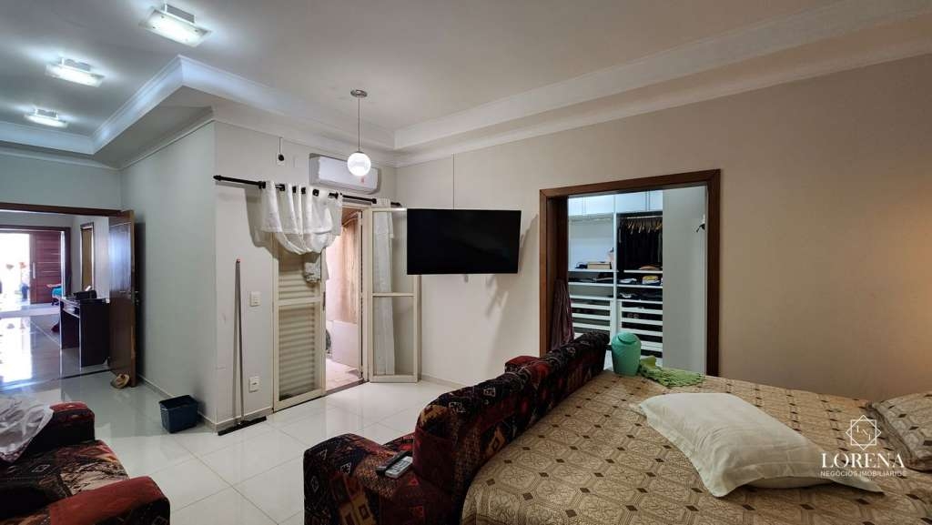 Casa com 4 quartos à venda, 215m² — foto 20 de 30