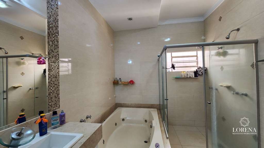 Casa com 4 quartos à venda, 215m² — foto 19 de 30