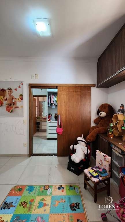 Casa com 4 quartos à venda, 215m² — foto 28 de 30