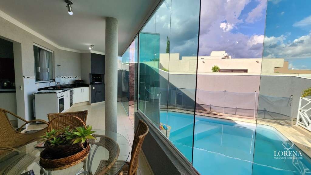 Casa de Condomínio com 3 quartos à venda, 225m² — foto 20 de 30