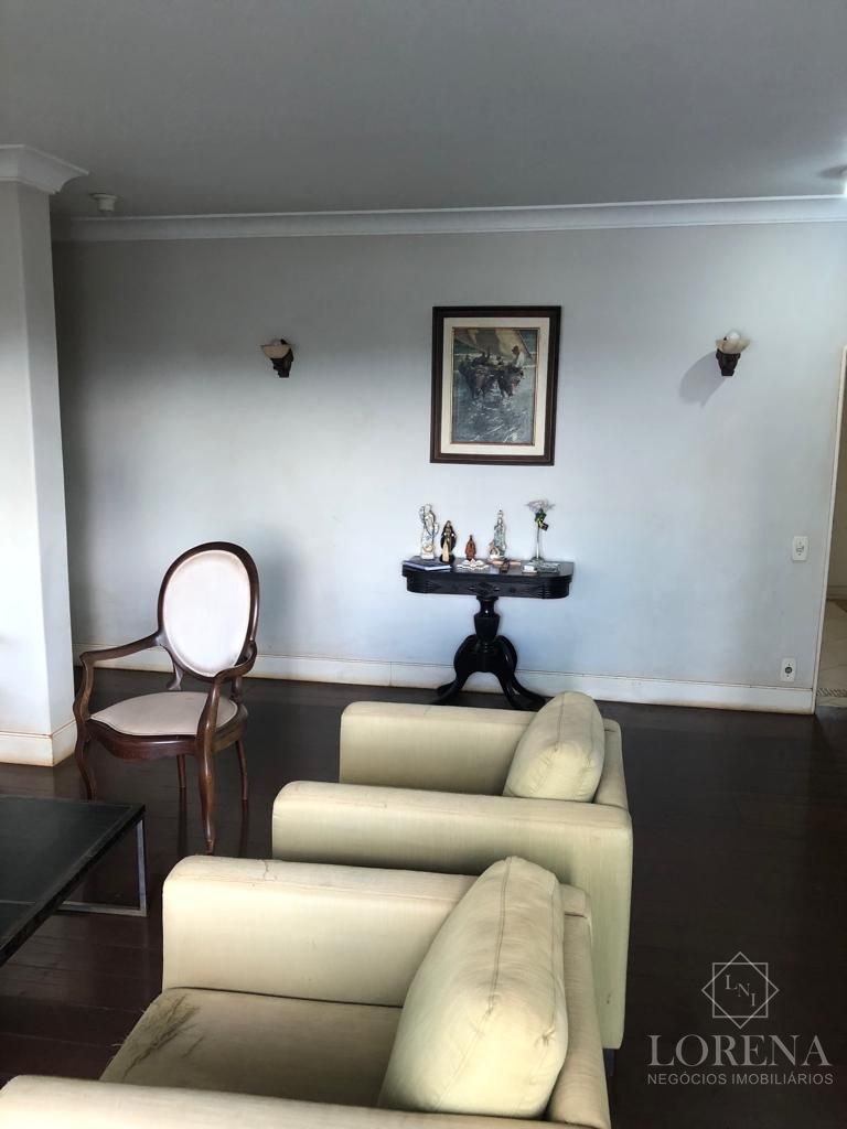 Apartamento com 4 quartos à venda, 275m² — foto 13 de 26