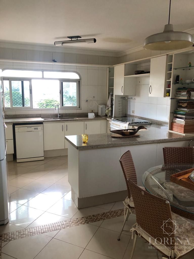 Apartamento com 4 quartos à venda, 275m² — foto 16 de 26