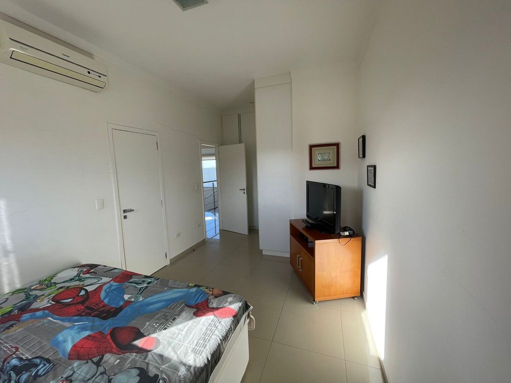 Casa de Condomínio com 3 quartos à venda, 236m² — foto 7 de 30