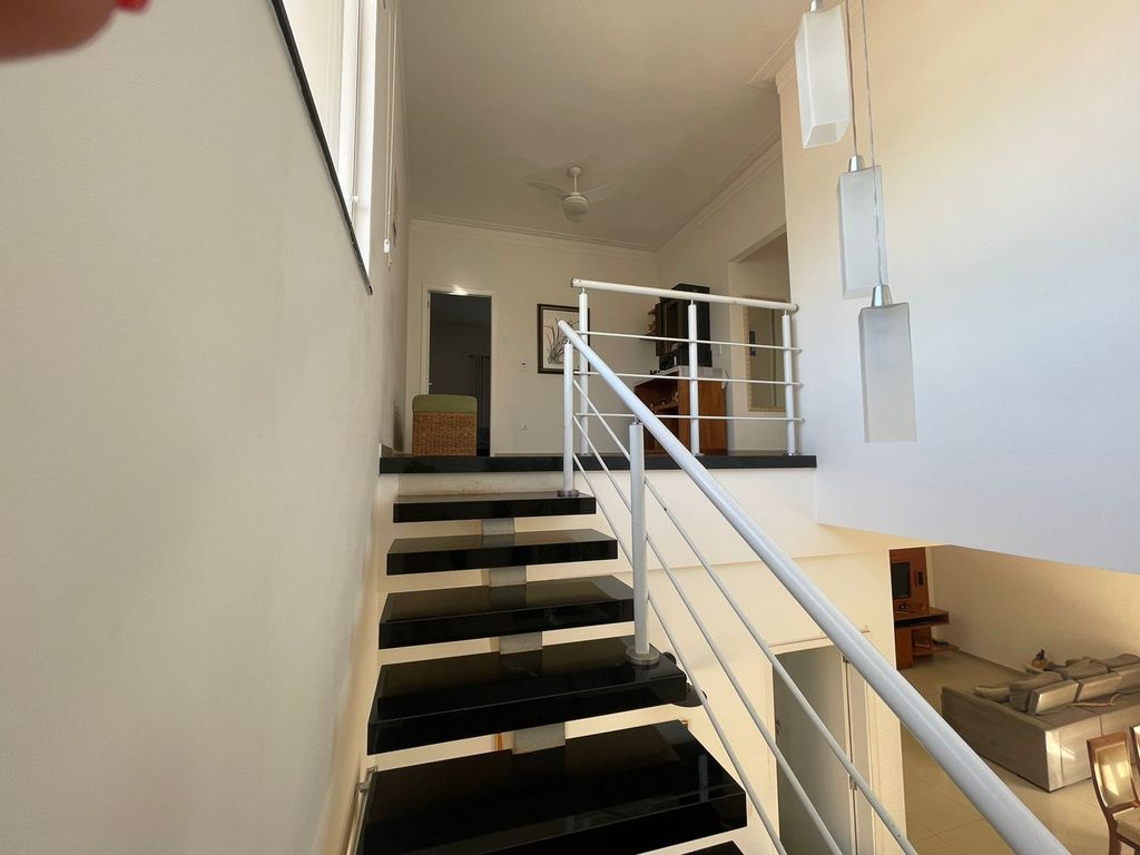 Casa de Condomínio com 3 quartos à venda, 236m² — foto 15 de 30