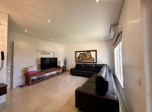 Sala - Parque Residencial Nardini - Americana