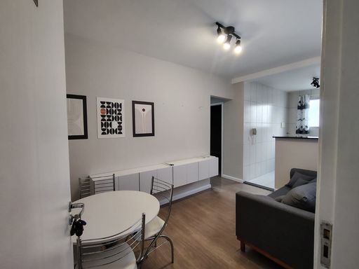 Sala - Condomínio Residencial Parque Alabama - Americana