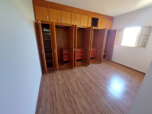 Quarto Suíte - Cidade Jardim II - Americana