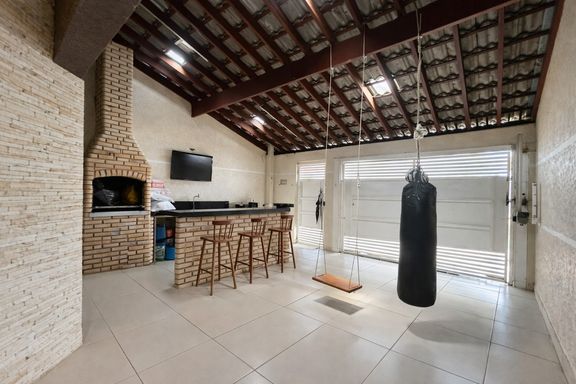 Garagem + Area Gourmet - Parque Nova Carioba - Americana