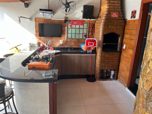 Área Gourmet - Parque das Nações - Americana