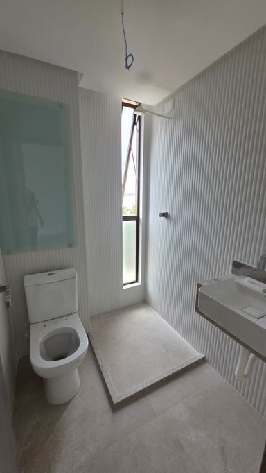 WC SUÍTE 02
