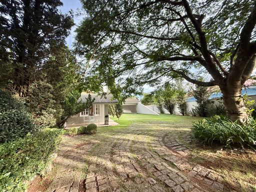 Paisagismo elegante e imponente