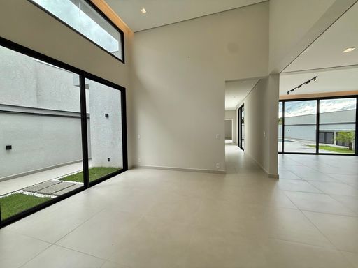 LIVING PÉ- DIREITO DUPLO