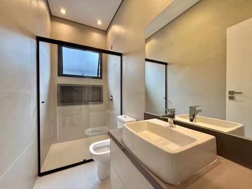 ILUMINAÇAO MUITO AGRADÁVEL