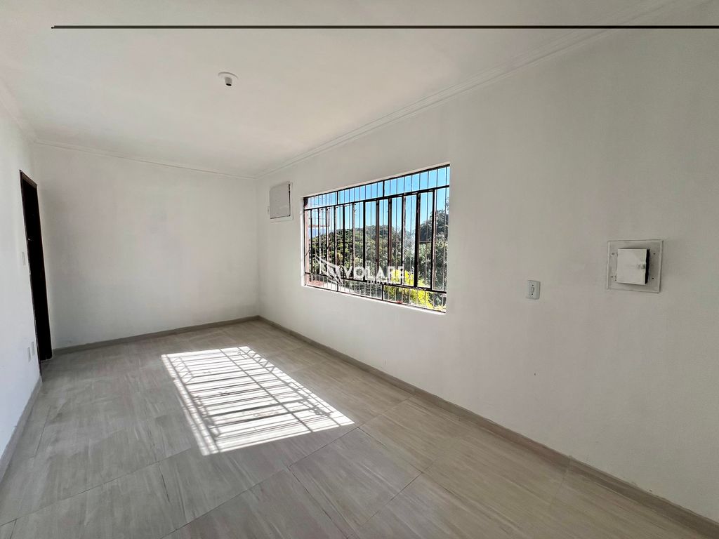 Casa à Venda no Bairro Fidélis em Blumenau - R$ 370.000 — foto 4