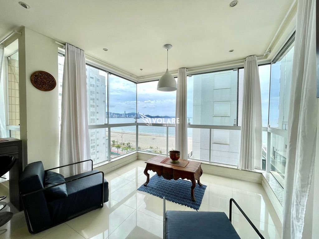 Luxo, Exclusividade e Localização: Apartamento na Barra Sul - foto 1