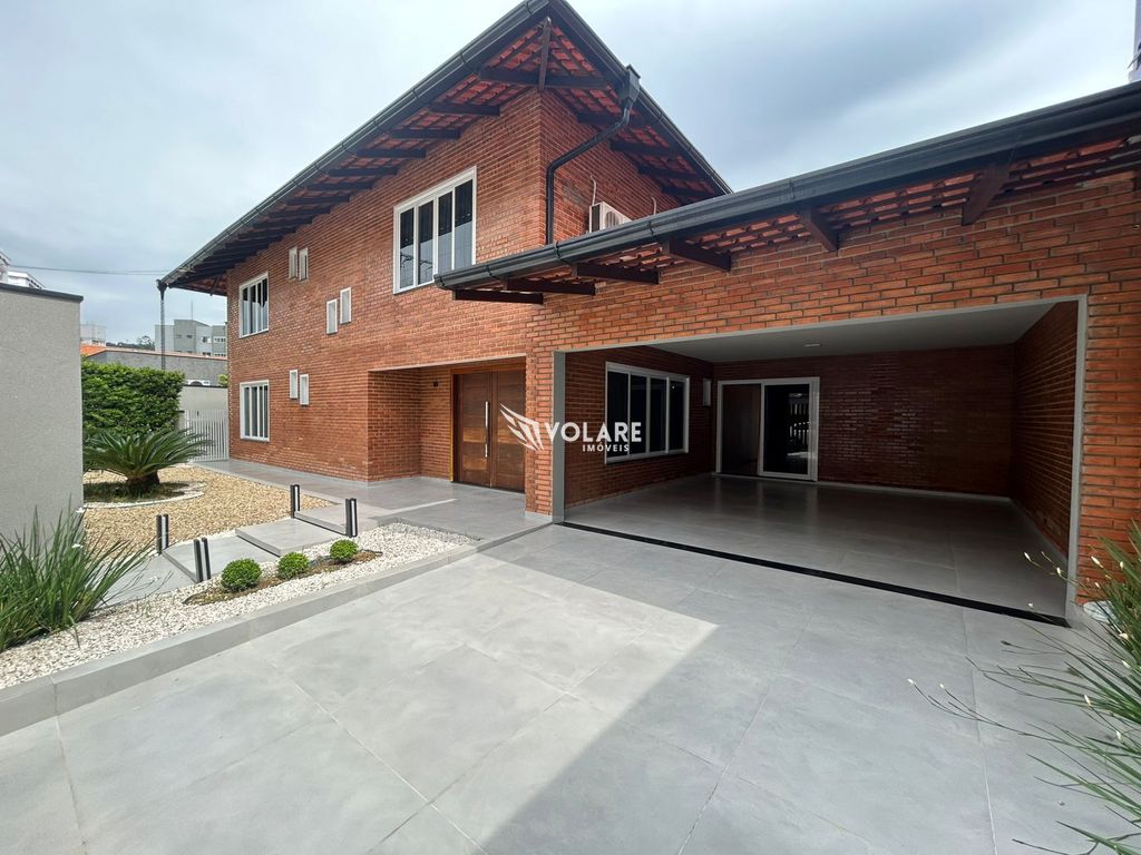 Casa com 4 Dormitórios 3 Suítes Piscina 500m Área útil 2 Vagas R$ 1.950.000,00 — foto 3