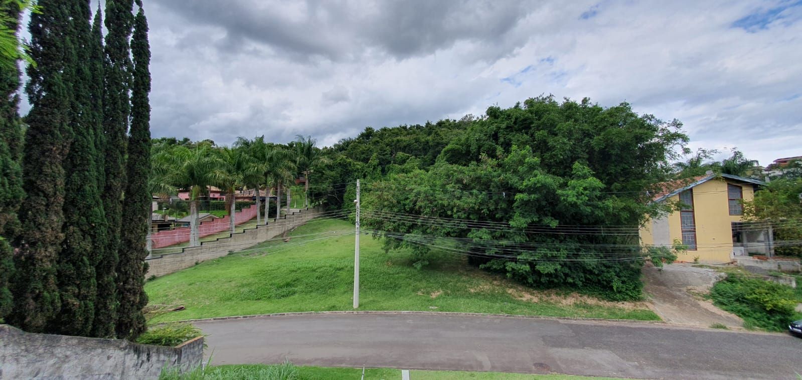 Espetacular terreno de 5.770 m² em condominio