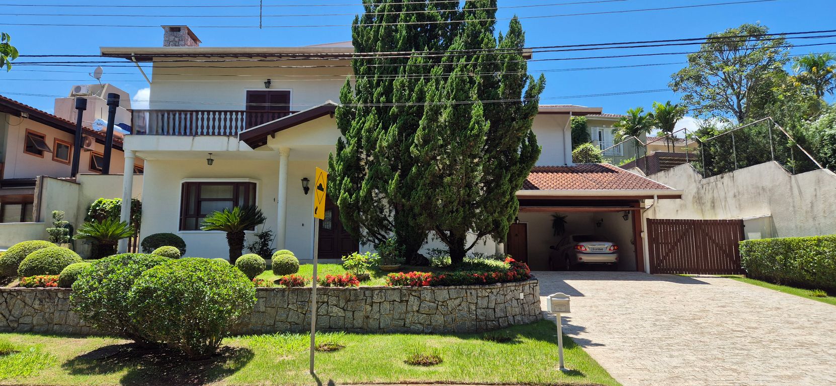 Casa em condomínio: 4 suites, escritório e elevador à venda em Sousas/Campinas