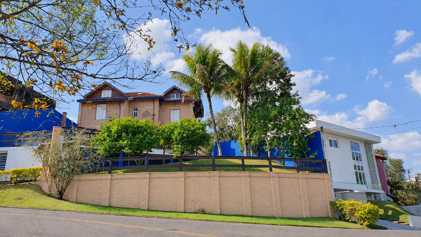 Casa rustica com 6 suites e espetacular vista, em Sousas