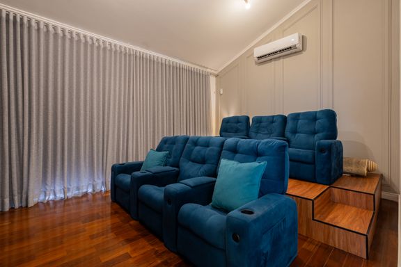 Sala de cinema: onde a mágica acontece.