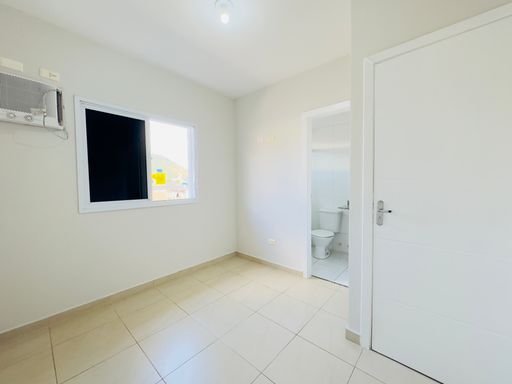 Casa à venda - Guarujá