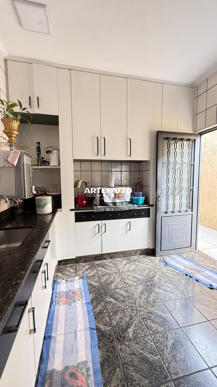 Casa à venda com 3 quartos, 118m² - Residencial Jardim Vera Cruz,Franca 