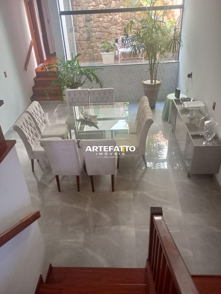 Sobrado à venda com 3 quartos, 230m² - Jardim Integração,Franca 