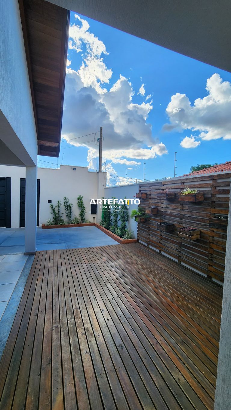  - Casa com 3 dormitórios