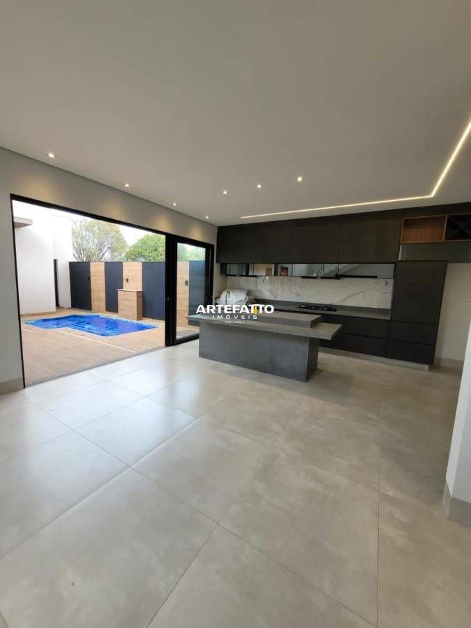 Casa à venda com 4 quartos, 256m² - Condomínio Villa Toscana,Franca 