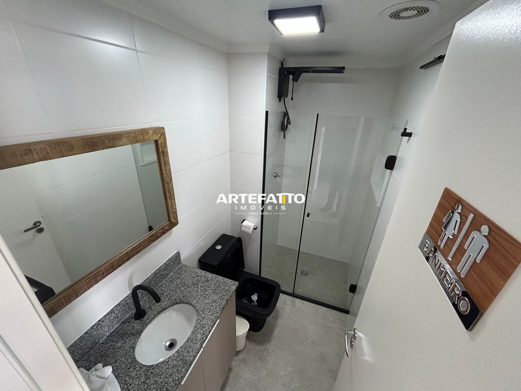  - Amplo apartamento semi mobiliado, faltando apenas uma mesa e sofá !